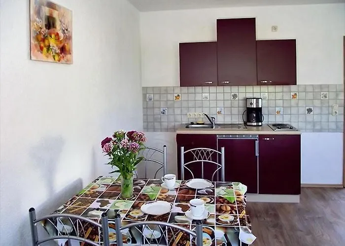 Schoene Mit Garten Und Grill By Interhome * Rathmannsdorf