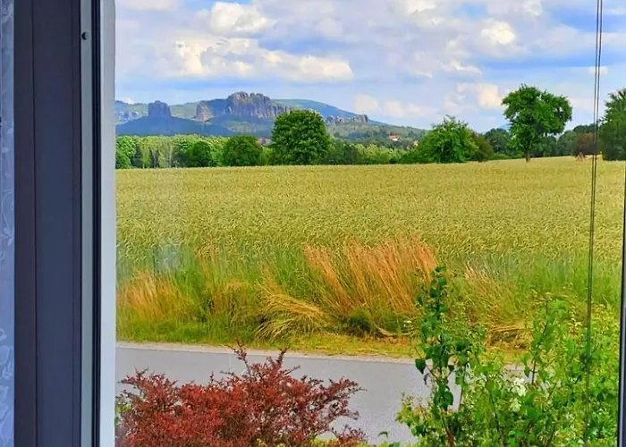 Schoene Mit Garten Und Grill By Interhome * Rathmannsdorf